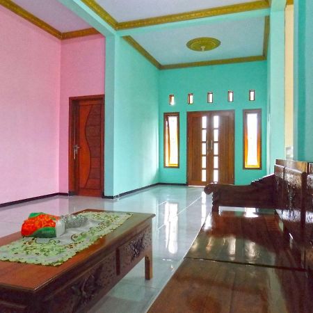 Tamansuruh Osingvacation Bed & Breakfast エクステリア 写真