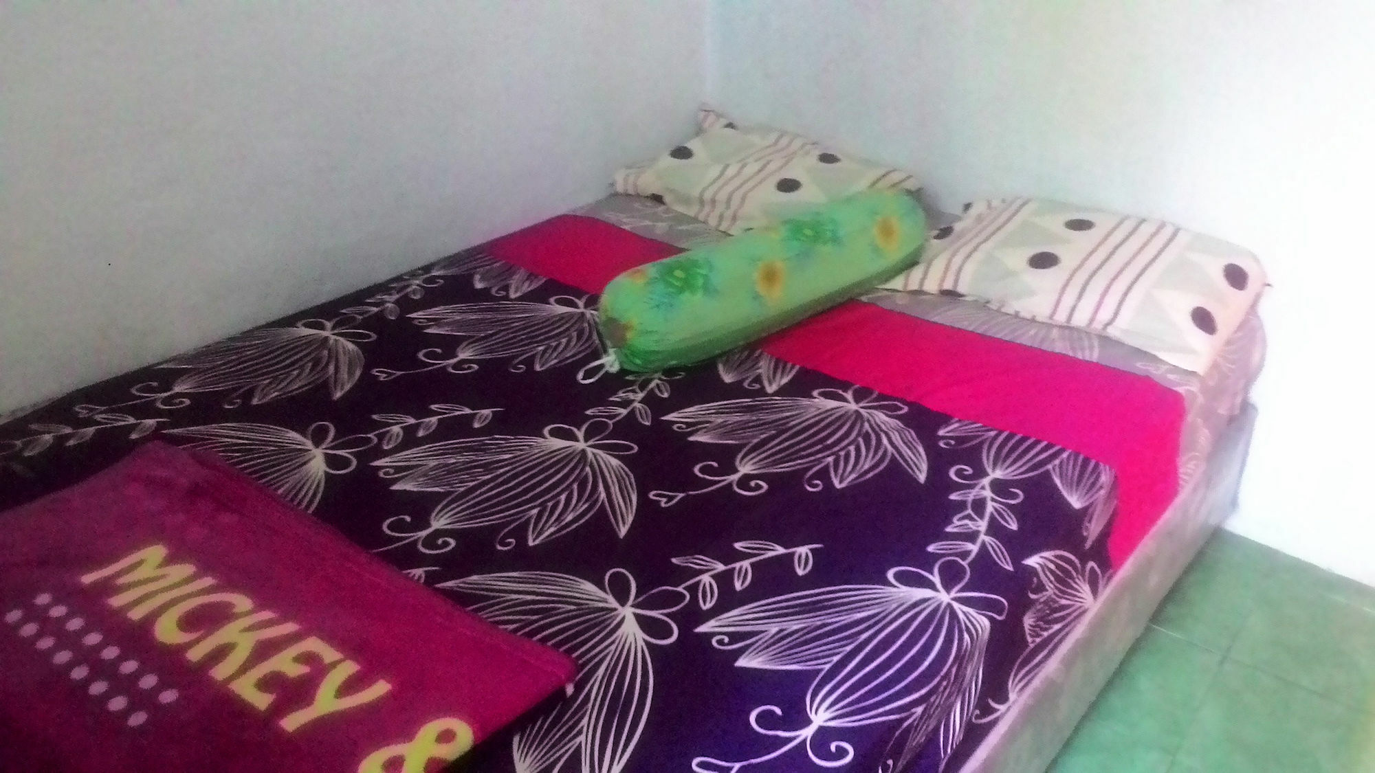 Tamansuruh Osingvacation Bed & Breakfast エクステリア 写真